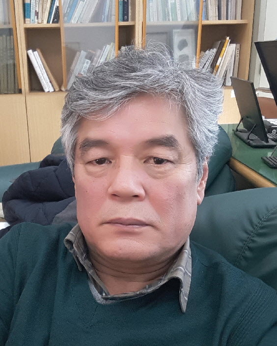 이윤복 사진